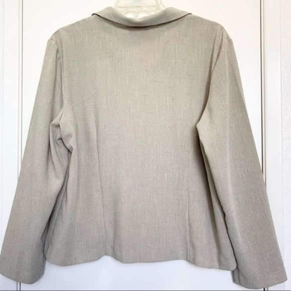 CLASSIC Light Beige Button Up Blazer PETITE XXL - Picture 6 of 8